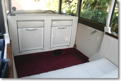 Regent in Ivory and Black interior shot
